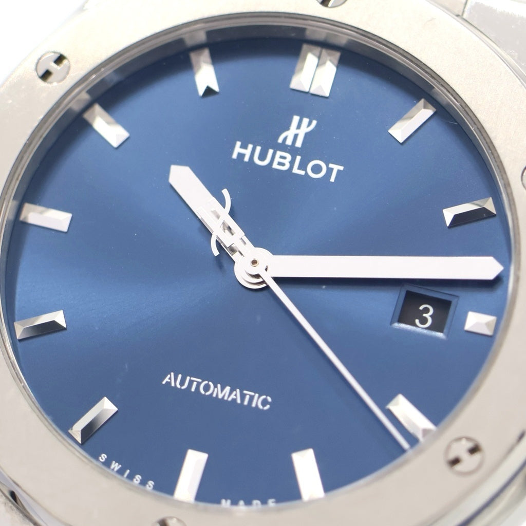 HUBLOT(ウブロ) クラシックフュージョン 青文字盤 チタニウム 自動巻き 腕時計 シルバー 585.NX.7170.NX