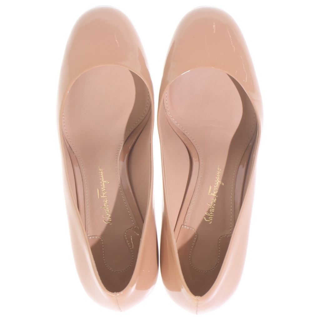 Salvatore Ferragamo(サルヴァトーレ フェラガモ) フラワーヒール パテントレザー パンプス シューズ ピンクベージュ レディース