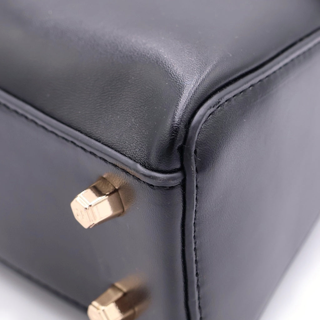 CAFUNE(カフネ) 2WAYハンドバッグ ショルダーバッグ ブラック レザー ゴールド金具 レディース