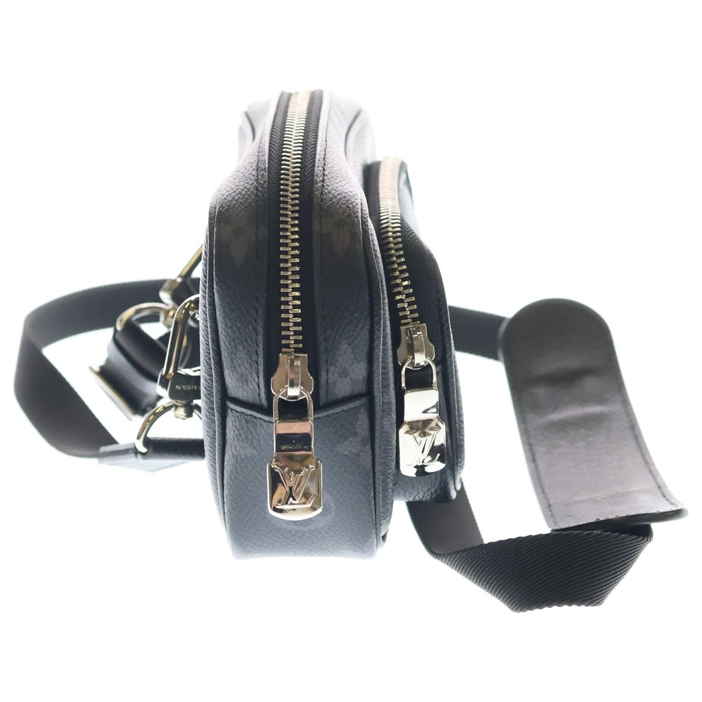 LOUIS VUITTON(ルイヴィトン) モノグラムエクリプス アウトドアポシェット ショルダーバッグ ミニバッグ ブラック レザー×PVC M30755 シルバー金具 レディース