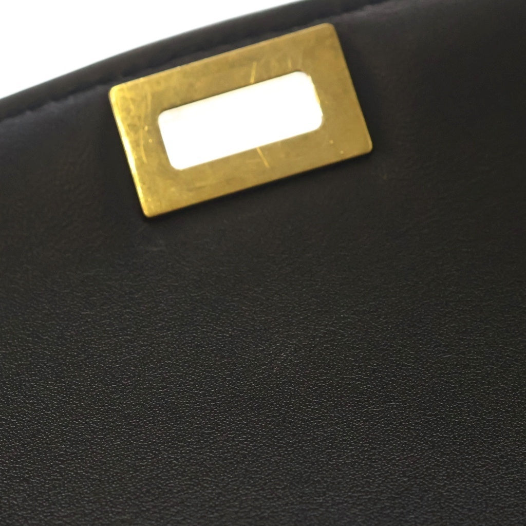 CELINE(セリーヌ) クラシックボックス ミディアム ショルダーバッグ ブラック レザー ゴールド金具 レディース