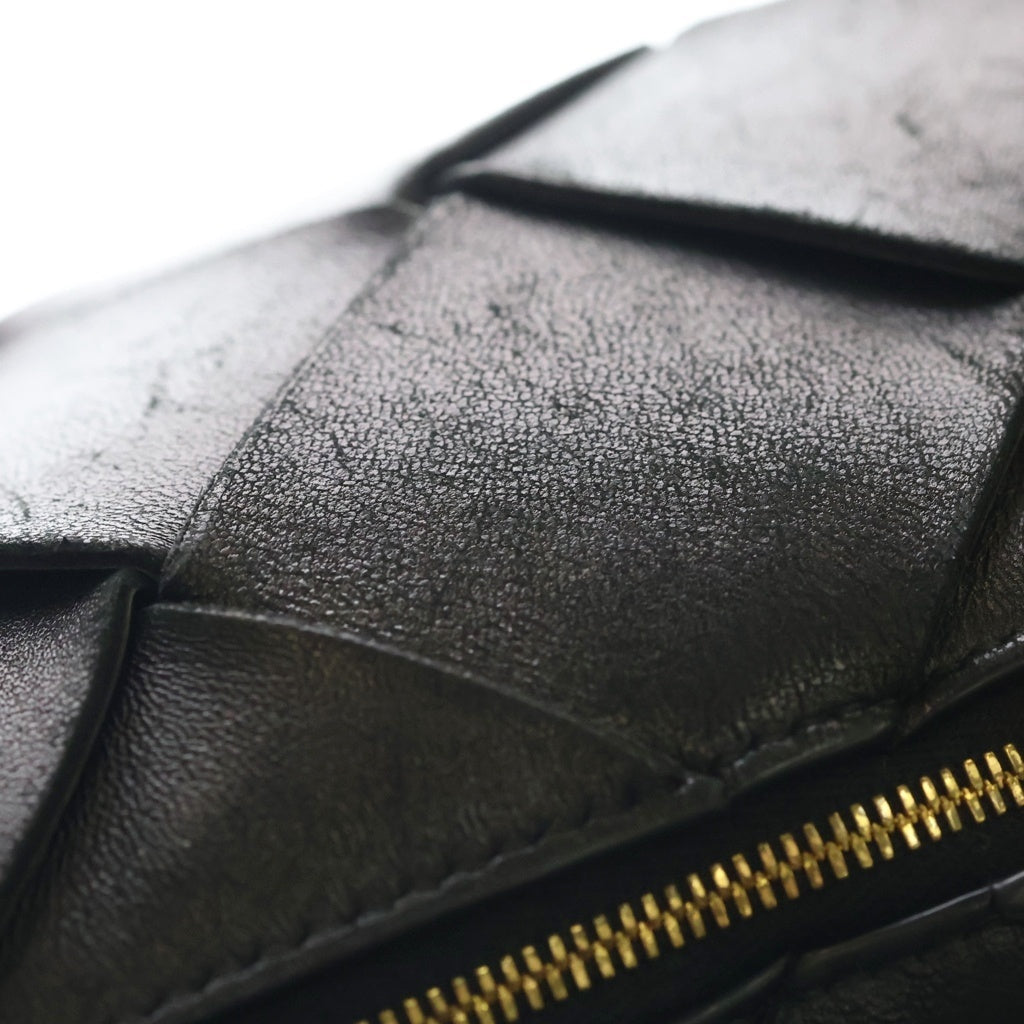 BOTTEGA VENETA(ボッテガヴェネタ) カセット スモール イントレチャート ショルダーバッグ ブラック レザー ゴールド金具 レディース