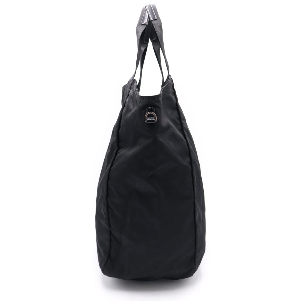 PRADA(プラダ) ロゴ三角プレート トートバッグ ハンドバッグ ブラック テスートナイロン シルバー金具 レディース