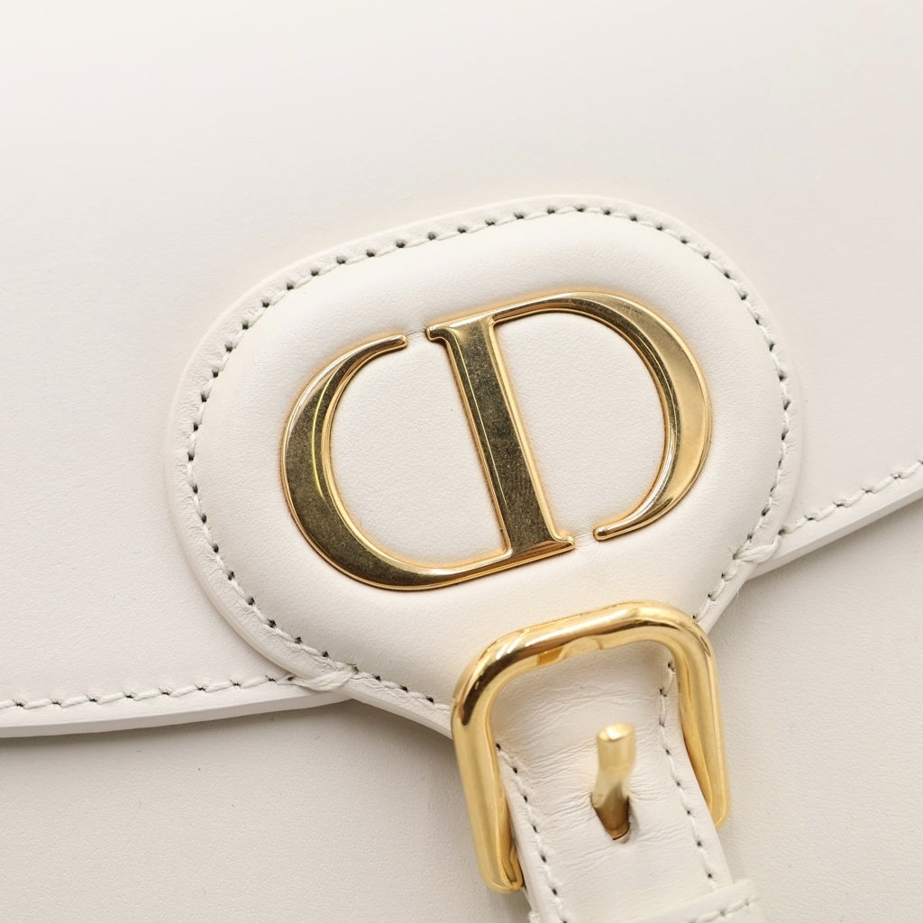 Christian Dior(クリスチャンディオール) ボビー ミディアム ショルダーバッグ ホワイト レザー ゴールド金具 レディース