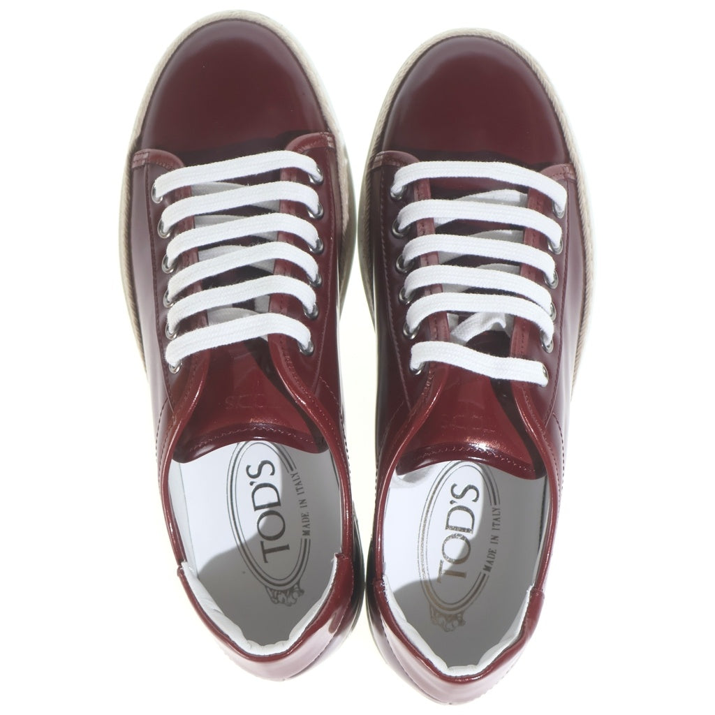 TOD'S(トッズ) パテント レザースニーカー ローカットシューズ エナメル バーガンディー XXW0JL0D8ZCL1M814 レディース
