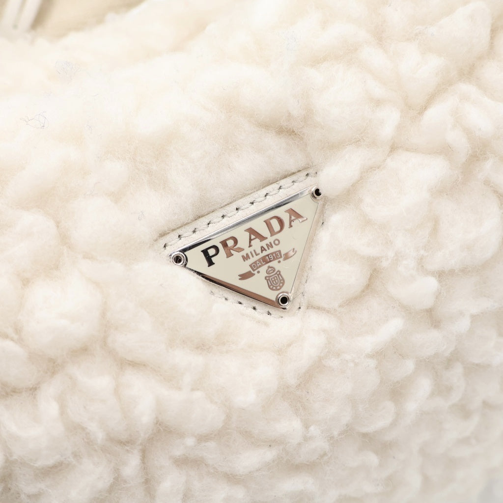 PRADA(プラダ) Re-Edition2000 ボアハンドバッグ ミニバッグ ホワイト 1NE515 シルバー金具 レディース