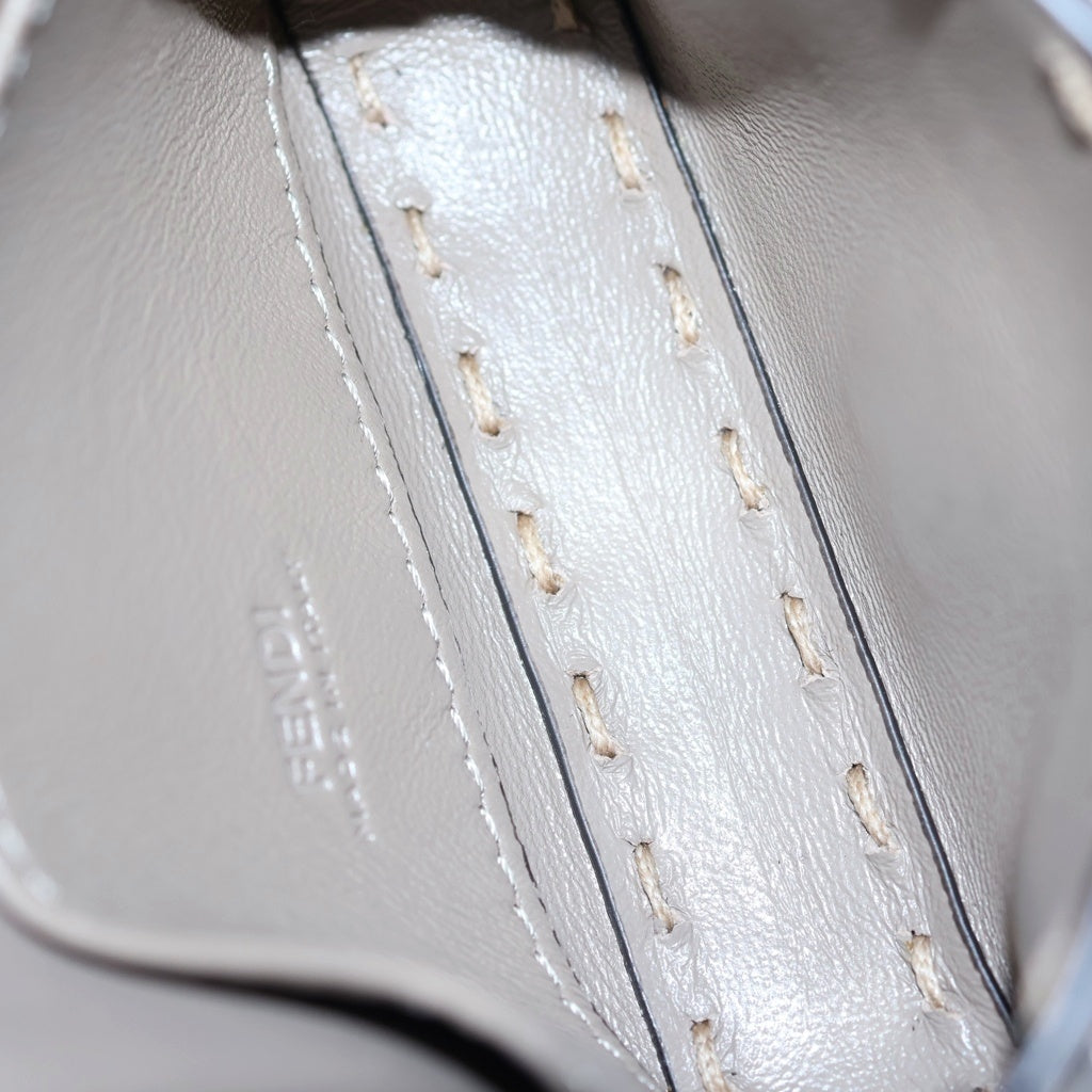 FENDI(フェンディ) ナノバケット ミニ 2WAYショルダーポーチ チェーンバッグ グレージュ レザー 7AS045 シルバー金具 レディース