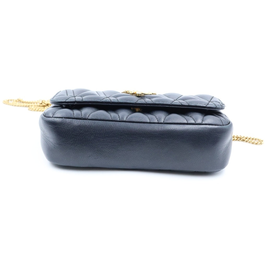 VERSACE(ヴェルサーチ) ヴィルトゥス Vロゴプレート キルティング ラムスキン レザー チェーンショルダーバッグ ゴールド金具 ブラック レディース