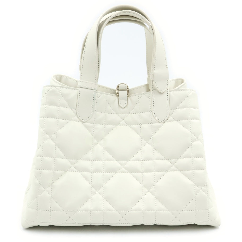 Christian Dior(クリスチャンディオール) トゥージュール ミディアム カナージュ レザー ハンドバッグ ゴールド金具 ホワイト レディース