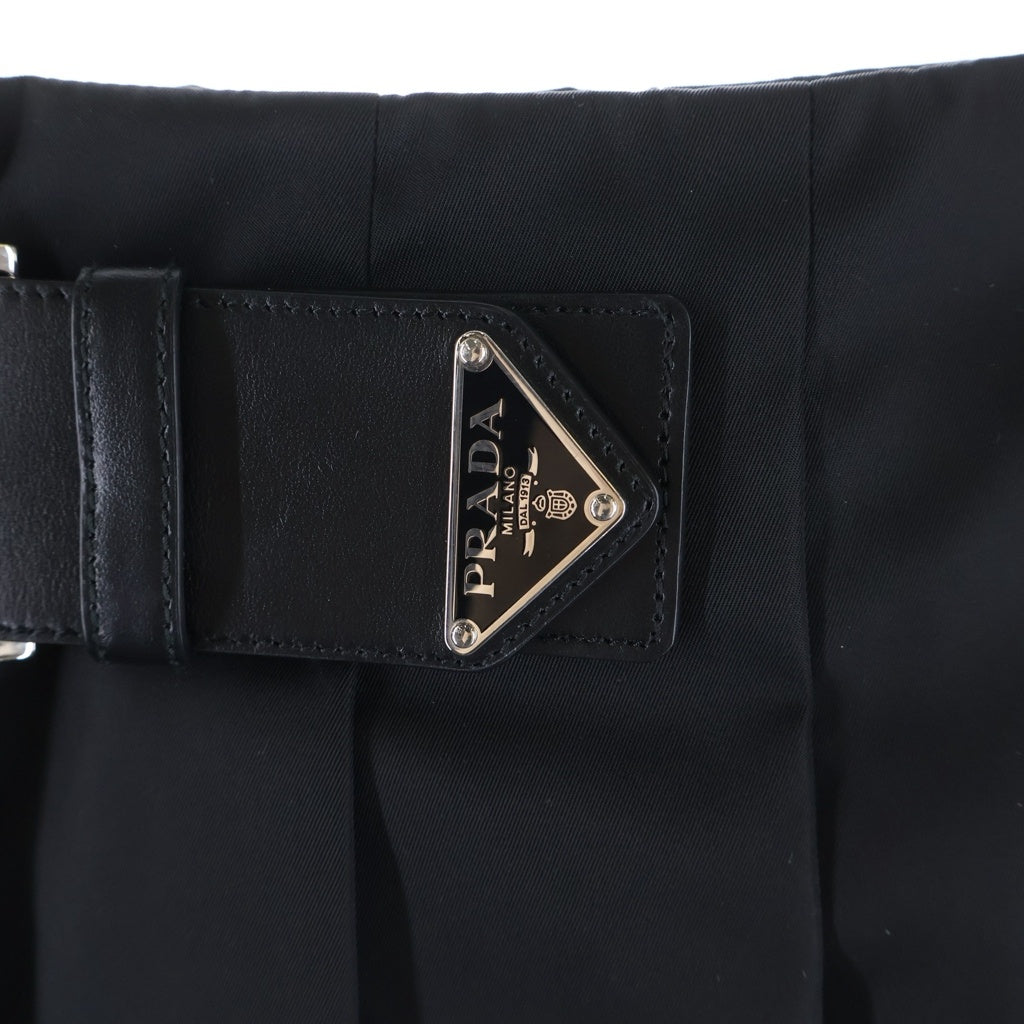 PRADA(プラダ) トライアングルロゴ ナイロンミニプリーツスカート ブラック 21H922 S222 1WQ8 レディース