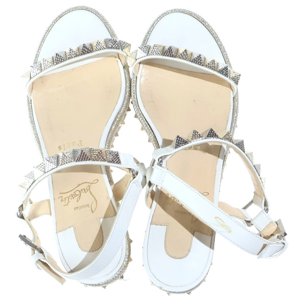 CHRISTIAN LOUBOUTIN(クリスチャンルブタン) スタッズフラットサンダル ゴールド×ホワイト レディース