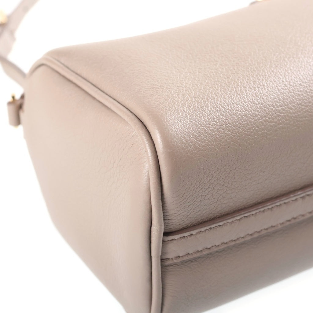 PRADA(プラダ) トライアングルロゴ三角プレート ショルダーポーチ ショルダーバッグ グレージュ レザー 1BC239 ゴールド金具 レディース