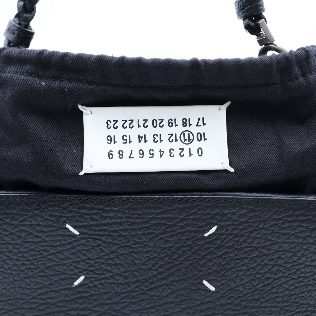 Maison Margiela(メゾンマルジェラ) 四つタグ カメラバッグ チェーンショルダーバッグ ブラック レザー シルバー金具 レディース