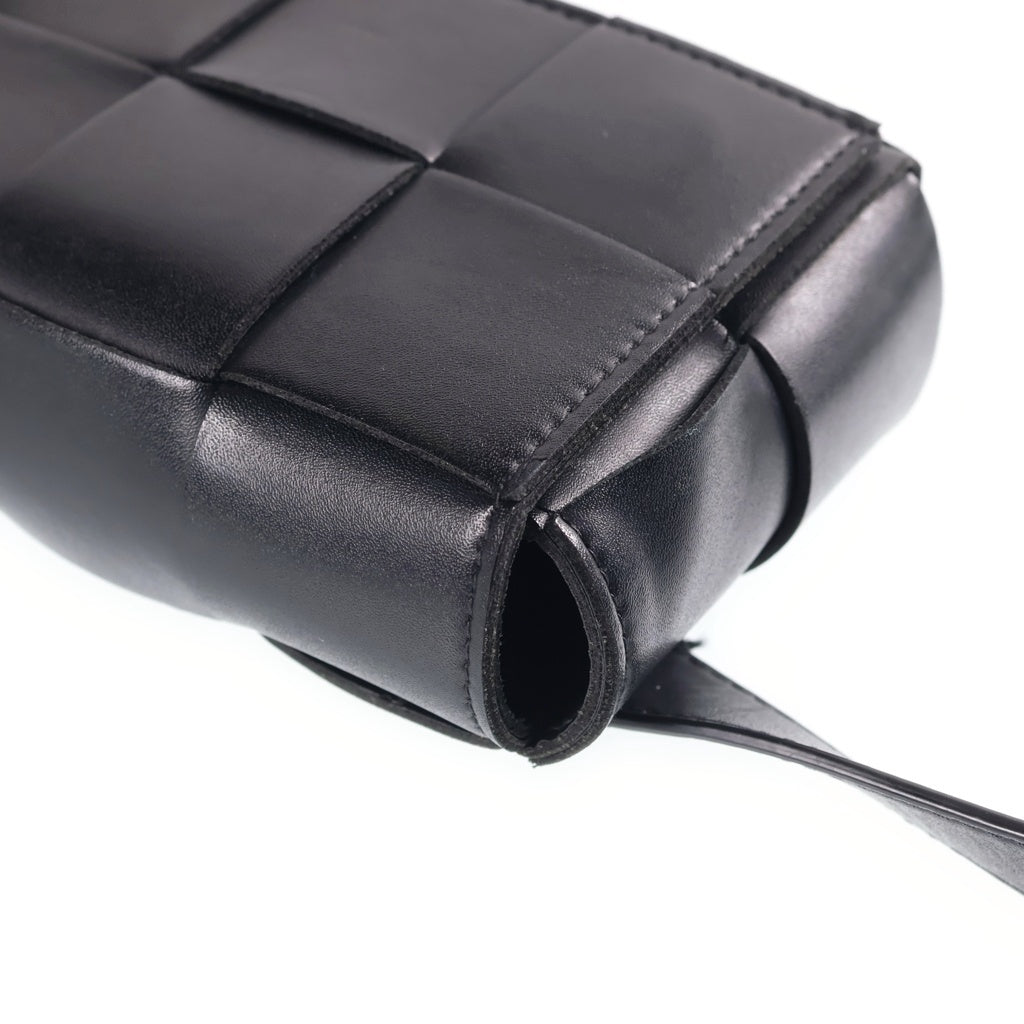 BOTTEGA VENETA(ボッテガヴェネタ) カセット ウエストバッグ ショルダーバッグ ブラック レザー レディース