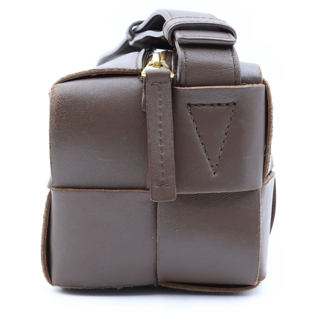 BOTTEGA VENETA(ボッテガヴェネタ) マキシイントレチャート スモール ブリック カセット ハンドバッグ ワンショルダーバッグ ブラウン レザー 729166 VMAY1 2560 レディース