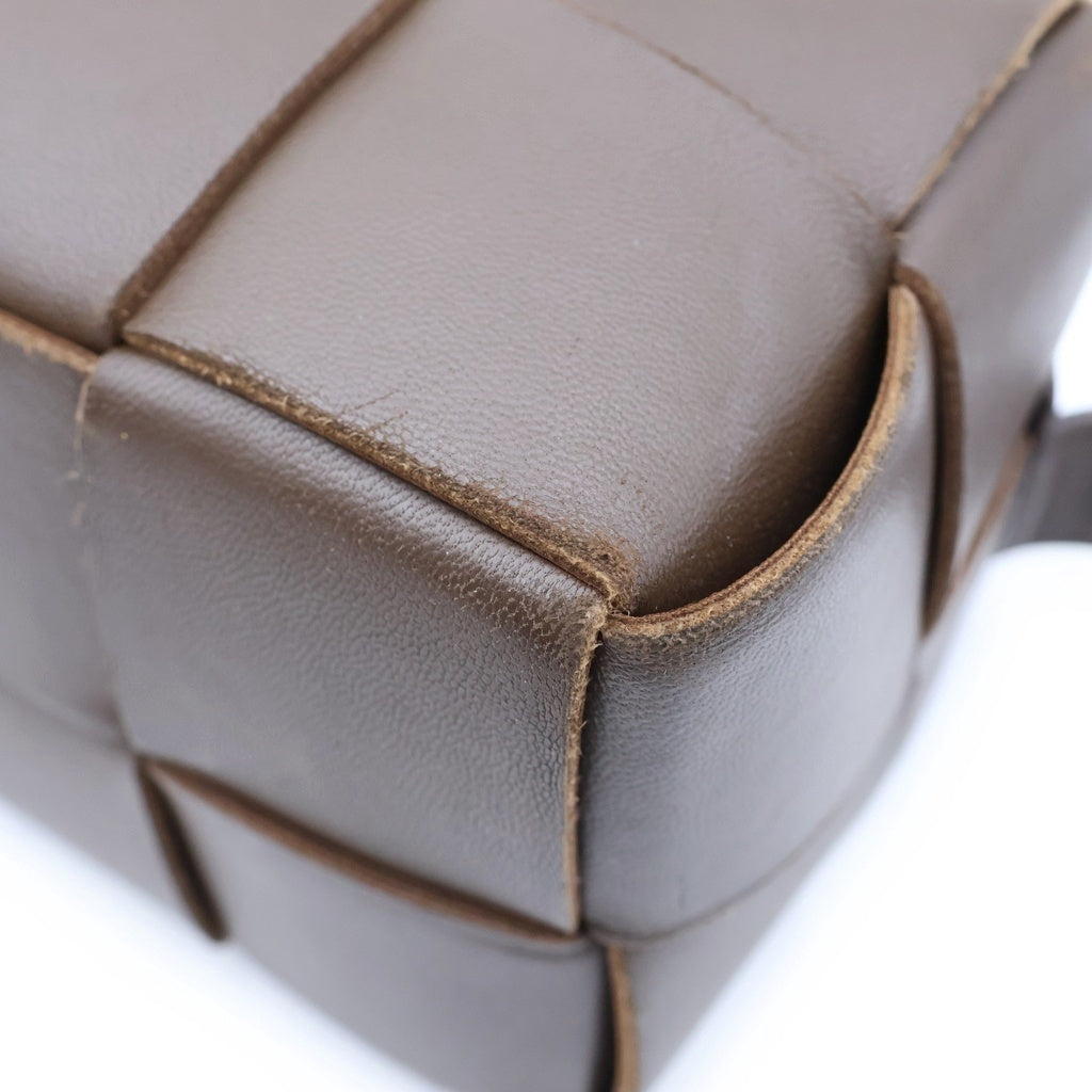 BOTTEGA VENETA(ボッテガヴェネタ) マキシイントレチャート スモール ブリック カセット ハンドバッグ ワンショルダーバッグ ブラウン レザー 729166 VMAY1 2560 レディース