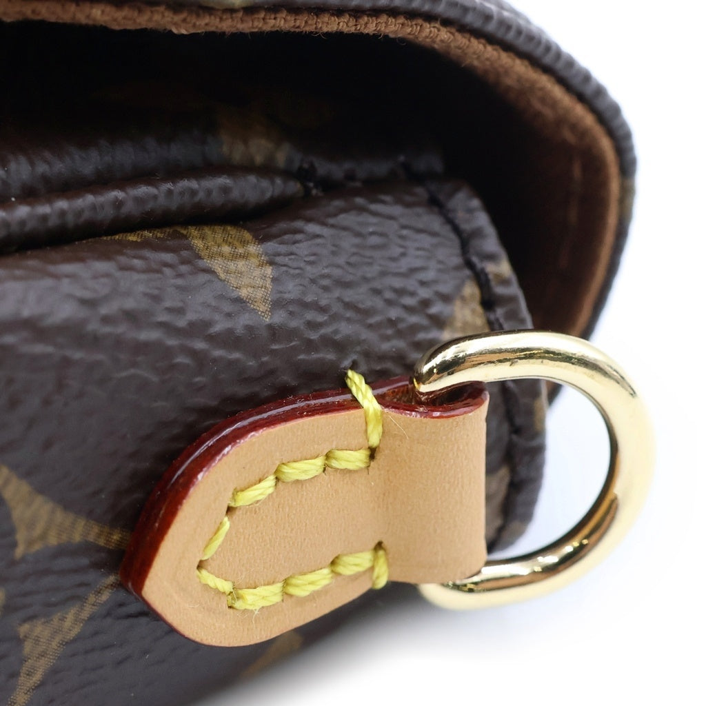 LOUIS VUITTON(ルイヴィトン) モノグラム ウォレット オン チェーン・アイビー ショルダーバッグ ブラウン PVC×レザー M81911 ICタイプ レディース