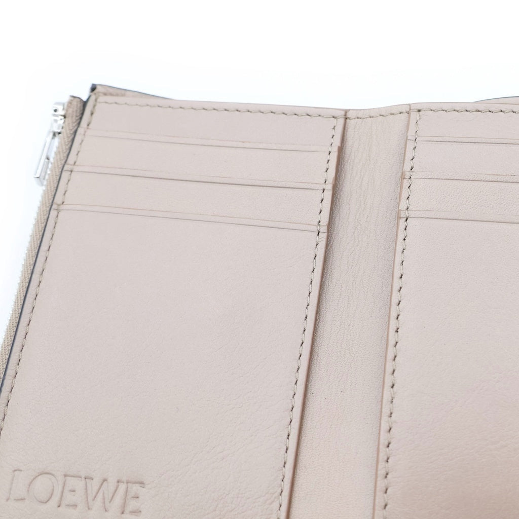 LOEWE(ロエベ) アナグラム トライフォールド ウォレット コンパクトウォレット 財布 ベージュ レザー C821L57X01 2150 レディース