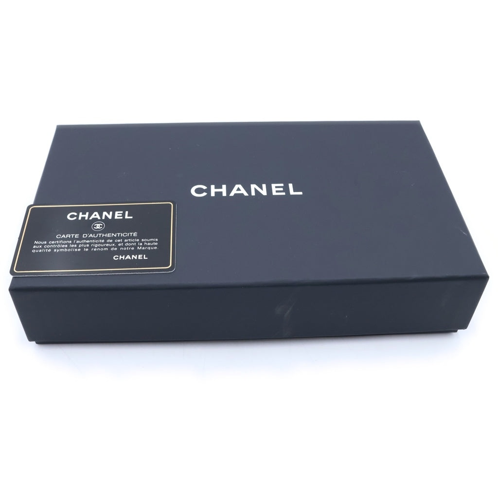 CHANEL(シャネル) ココマーク マトラッセ ラウンドジップ長財布 グリーン キャビアスキン シルバー金具 シール有 20番台 レディース