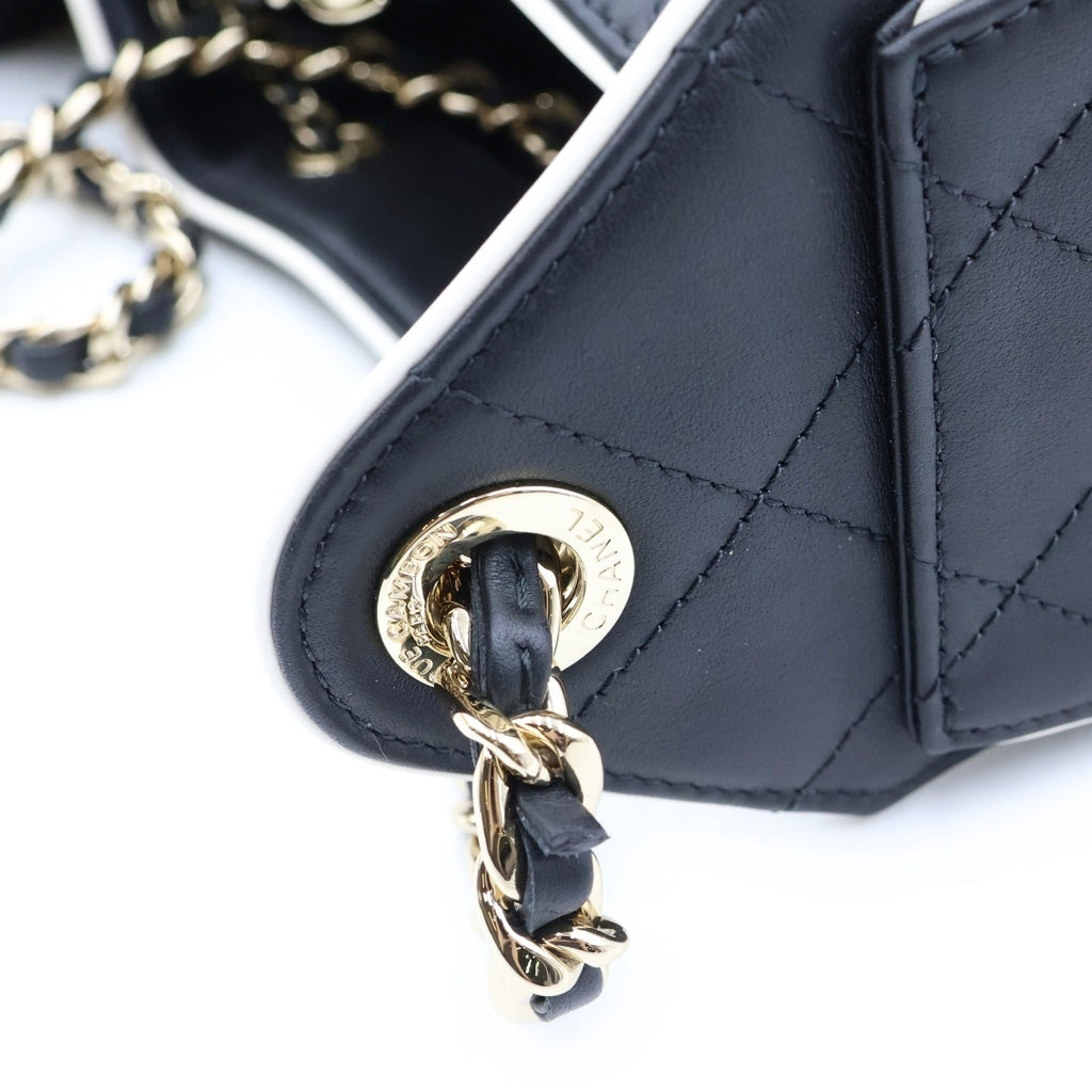 CHANEL(シャネル) シャネル25 ミニ チェーンショルダーバッグ ブラック ラムスキン プレート AS5631 ゴールド金具 レディース