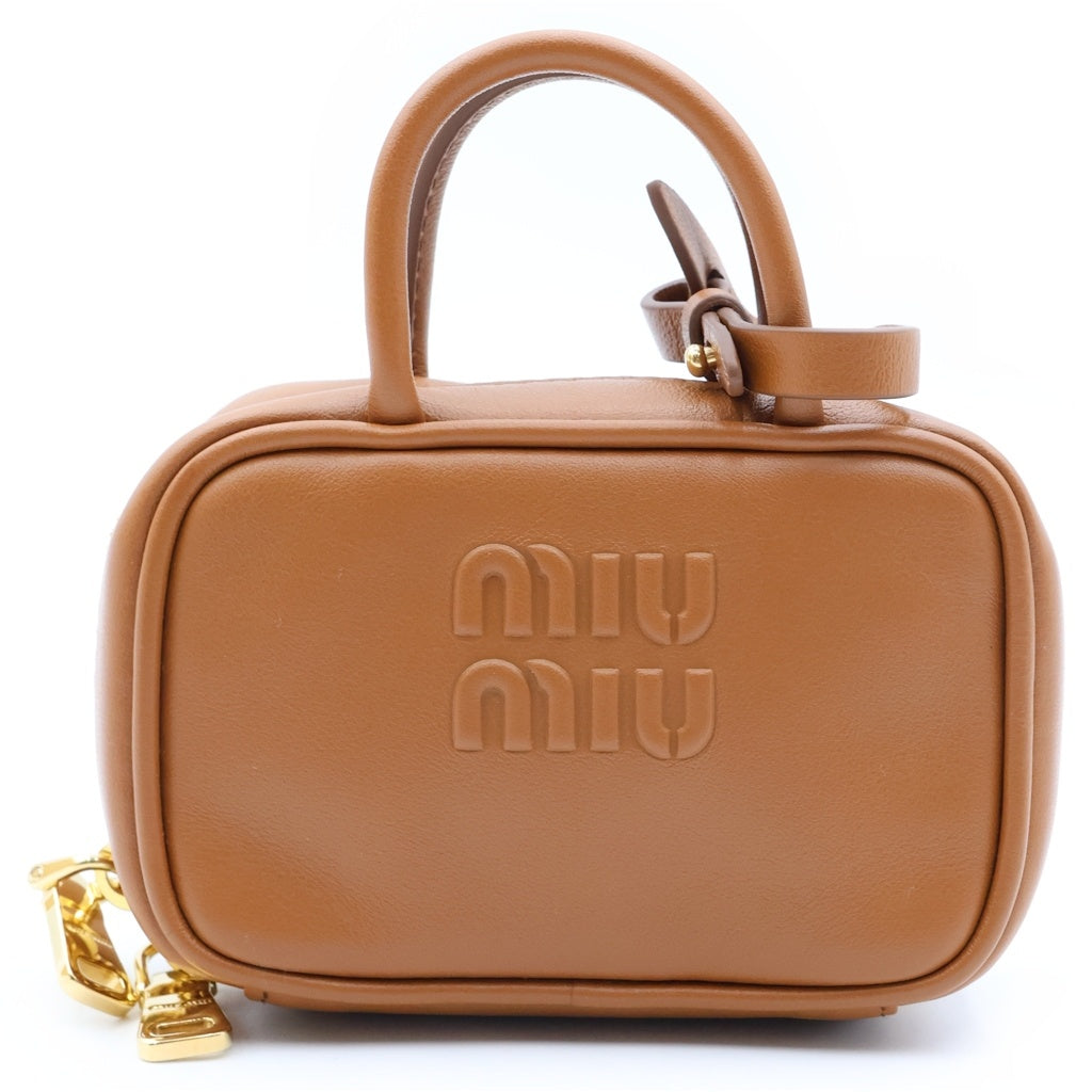 miumiu(ミュウミュウ) BEAU LEATHER MICRO-BAG ボー ロゴエンボス加工 マイクロバック レザーバッグチャーム キーホルダー ブラウン 5NR036 2F8W F0046 レディース