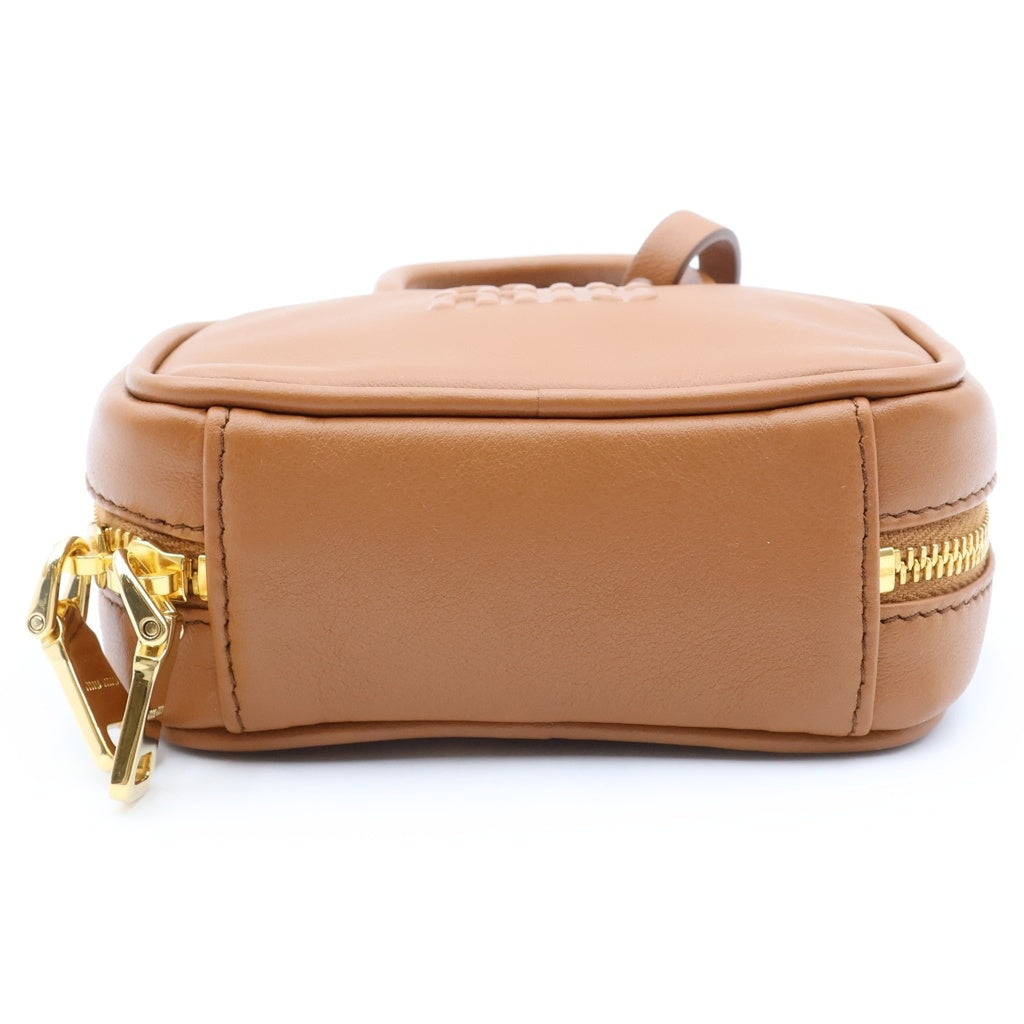 miumiu(ミュウミュウ) BEAU LEATHER MICRO-BAG ボー ロゴエンボス加工 マイクロバック レザーバッグチャーム キーホルダー ブラウン 5NR036 2F8W F0046 レディース