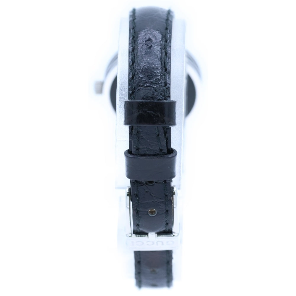 GUCCI(グッチ) シェリーライン ラウンド クロコ型押し エンボスレザーベルト ブラック文字盤 クォーツウォッチ 腕時計 シルバー/ブラック 2040L