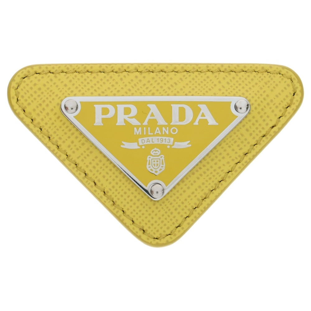 PRADA(プラダ) トライアングルロゴ ブローチ イエロー サフィアーノ バッジ 三角プレート