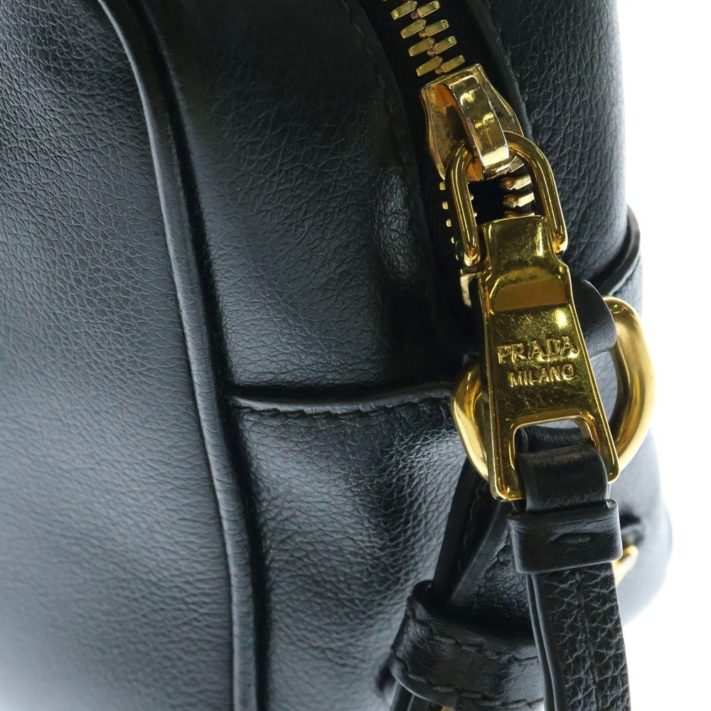 PRADA(プラダ) ロゴショルダーバッグ 斜め掛けバッグ ブラック ゴールド金具 レザー 1BH089