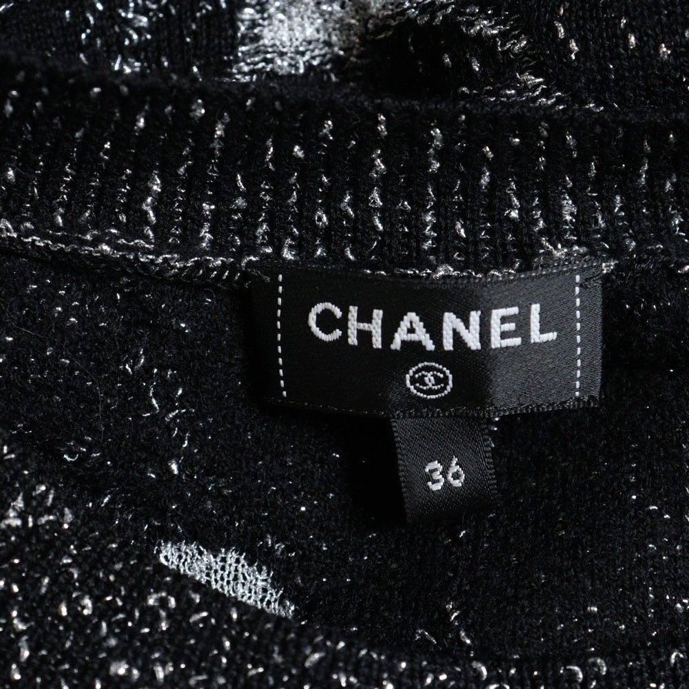 CHANEL(シャネル) ココマーク カメリア 総柄 ラメ ジャガード クルーネック 長袖ニット セーター ブラック/シルバー レディース P76047K10936