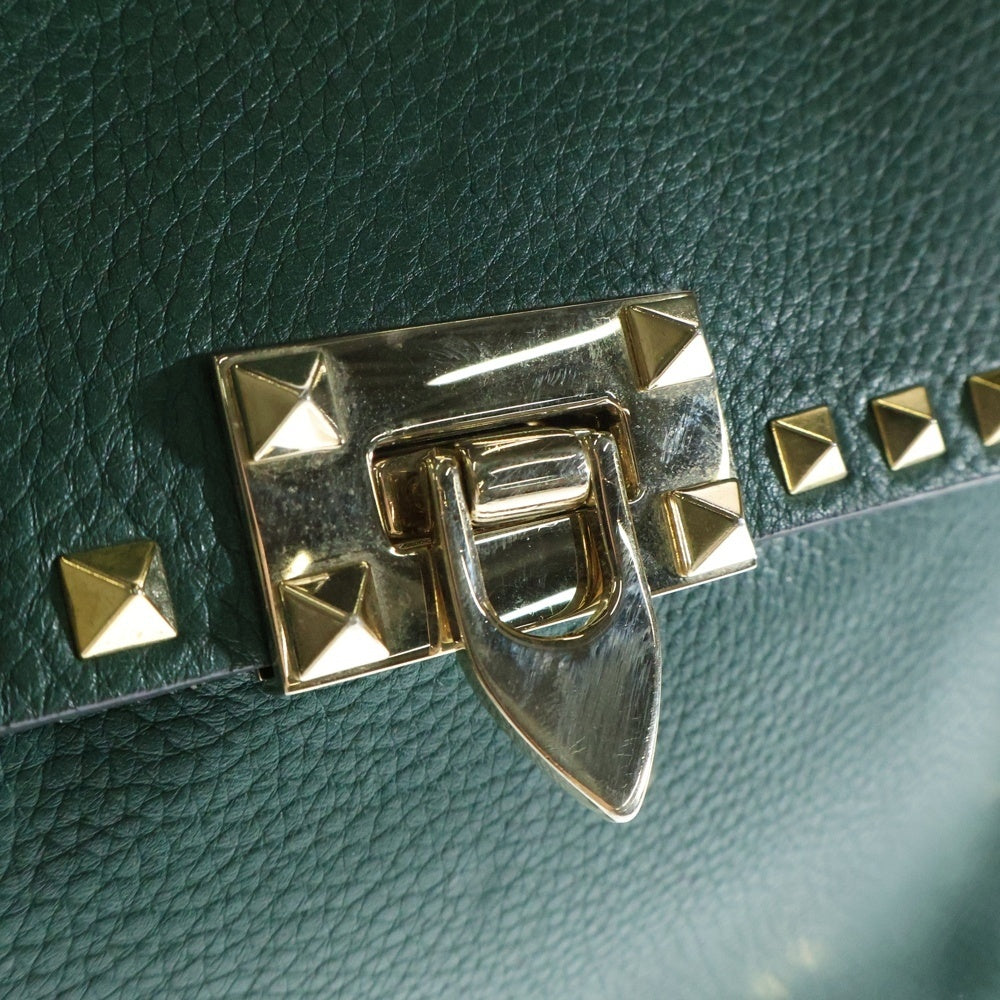 valentino garavan(ヴァレンティノガラヴァーニ) ロックスタッズ チェーンショルダーバック グリーン レザー ゴールド金具
