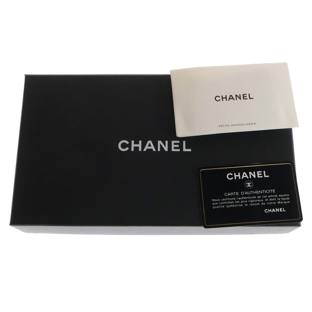 CHANEL(シャネル) シャネル19 ココマーク ラムスキン レザー ラウンドジップ ロングウォレット 長財布 ゴールド金具 ホワイト