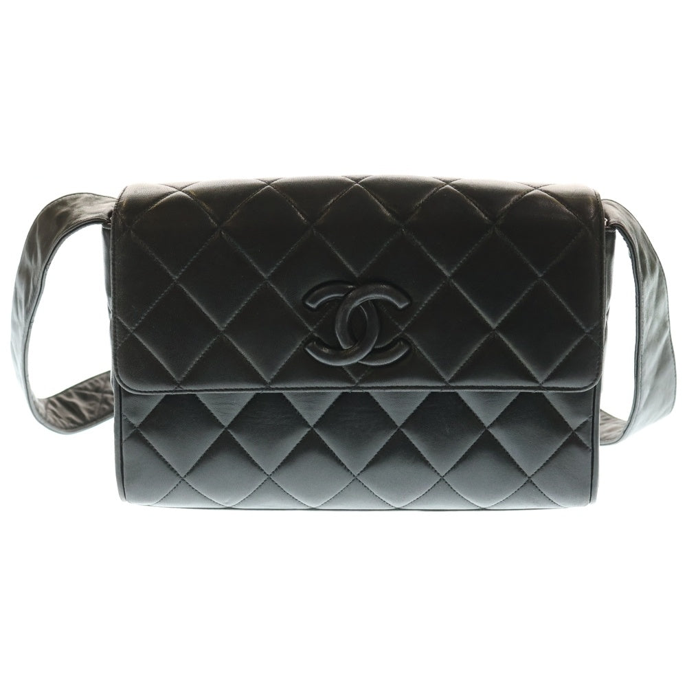 CHANEL(シャネル) マトラッセ キルティング メッセンジャーバッグ ショルダーバッグ ブラック ラムスキン