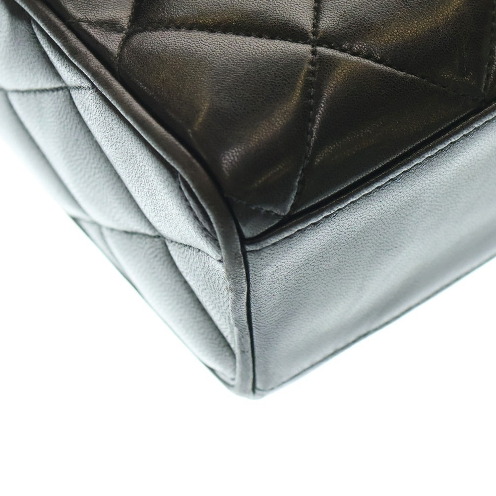 CHANEL(シャネル) マトラッセ キルティング メッセンジャーバッグ ショルダーバッグ ブラック ラムスキン