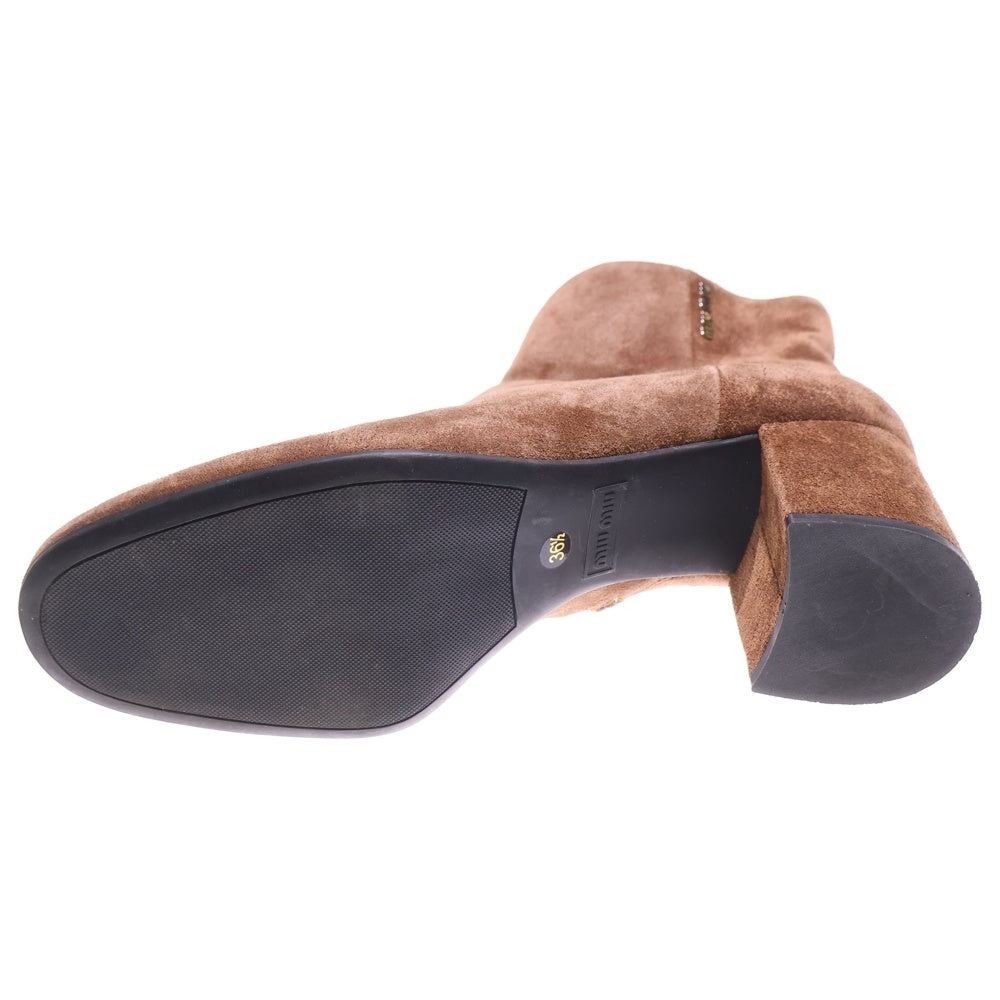 miumiu(ミュウミュウ) ロゴプレート スエードレザー ヒール サイドジップ ハイカット ショートブーツ シューズ ブラウン レディース