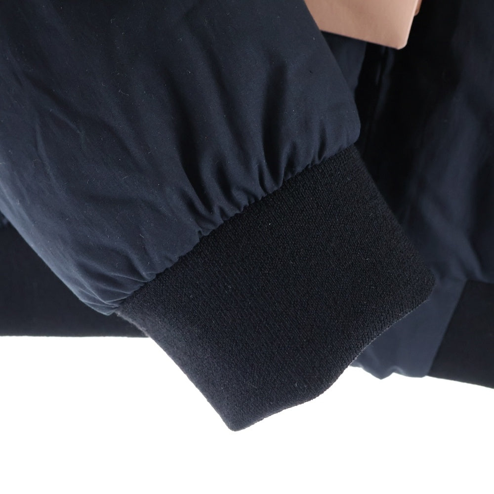 miumiu(ミュウミュウ) 24AW ワッペンロゴ クロップド ショート丈 ジップアップ ダウンジャケット ブルゾン ブラック レディース ML1086