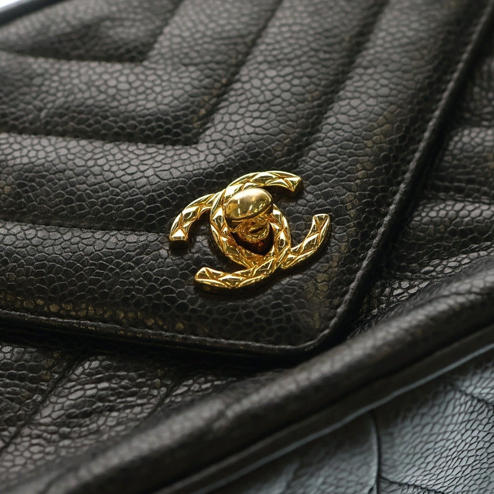 CHANEL(シャネル) シェブロン Vステッチ チェーン ショルダーバッグ キャビアスキン ブラック ゴールド金具