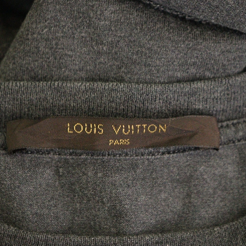 LOUIS VUITTON(ルイヴィトン) 17SS ワンポイントロゴ刺繍 クルーネック 半袖Tシャツ カットソー グレー RM171Q JC8 HAY50W