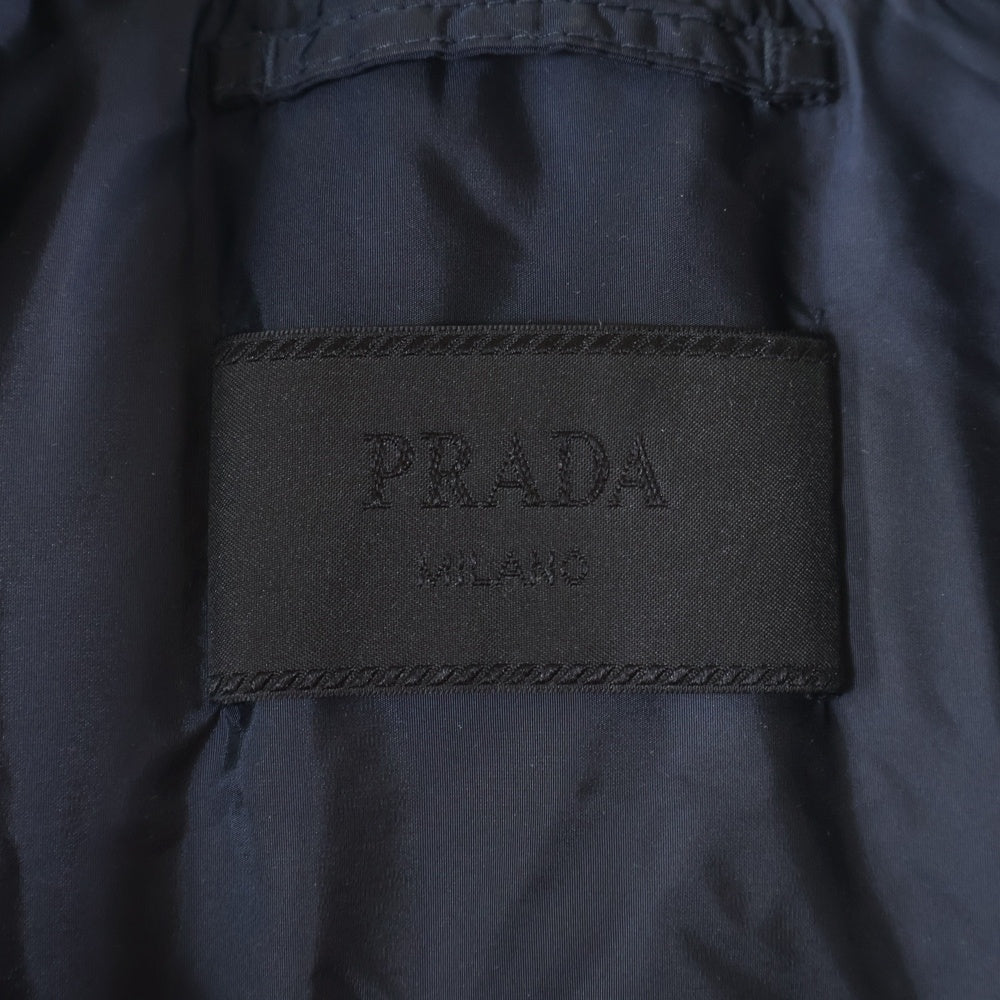 PRADA(プラダ) 18AW トライアングルロゴプレート ナイロン ジップアップ ダウンジャケット ネイビー SGH049
