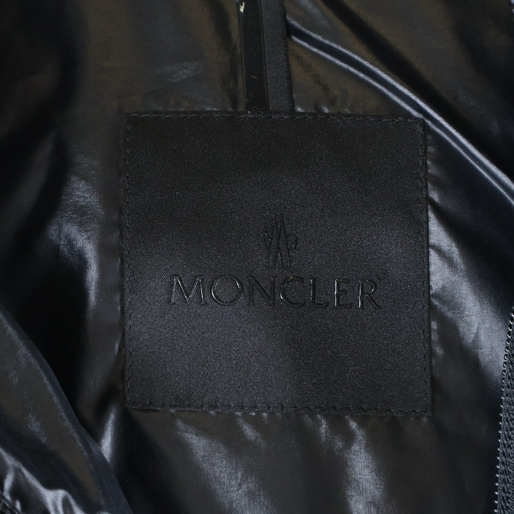 MONCLER(モンクレール) 23AW UME ウメ ロゴプリント フーデッド ジップアップ ダウンジャケット ブラック I20911A00034 596K7