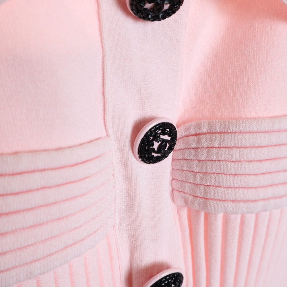 CHANEL(シャネル) 09P スプリングコレクション ココマーク ラインストーンボタン コットンニット 半袖 ミディアムワンピース ドレス ピンク レディース P35662K02101