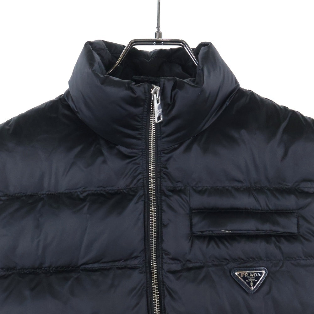 PRADA(プラダ) 20AW トライアングルロゴプレート スタンドカラー ジップアップ ダウンベスト ブラック レディース 290546