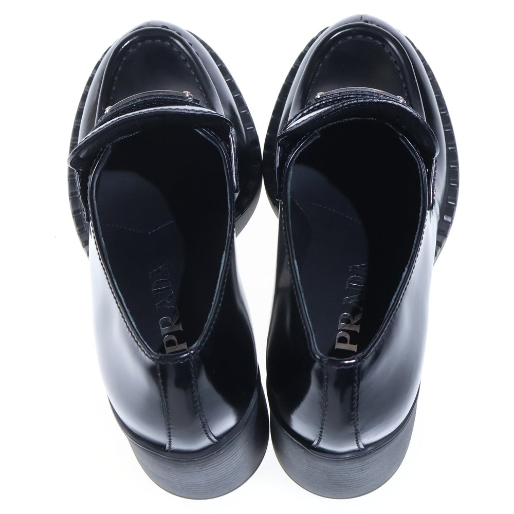 PRADA(プラダ) トライアングルロゴ チョコレートブラッシュドレザー ハイヒールローファー ブラック レディース