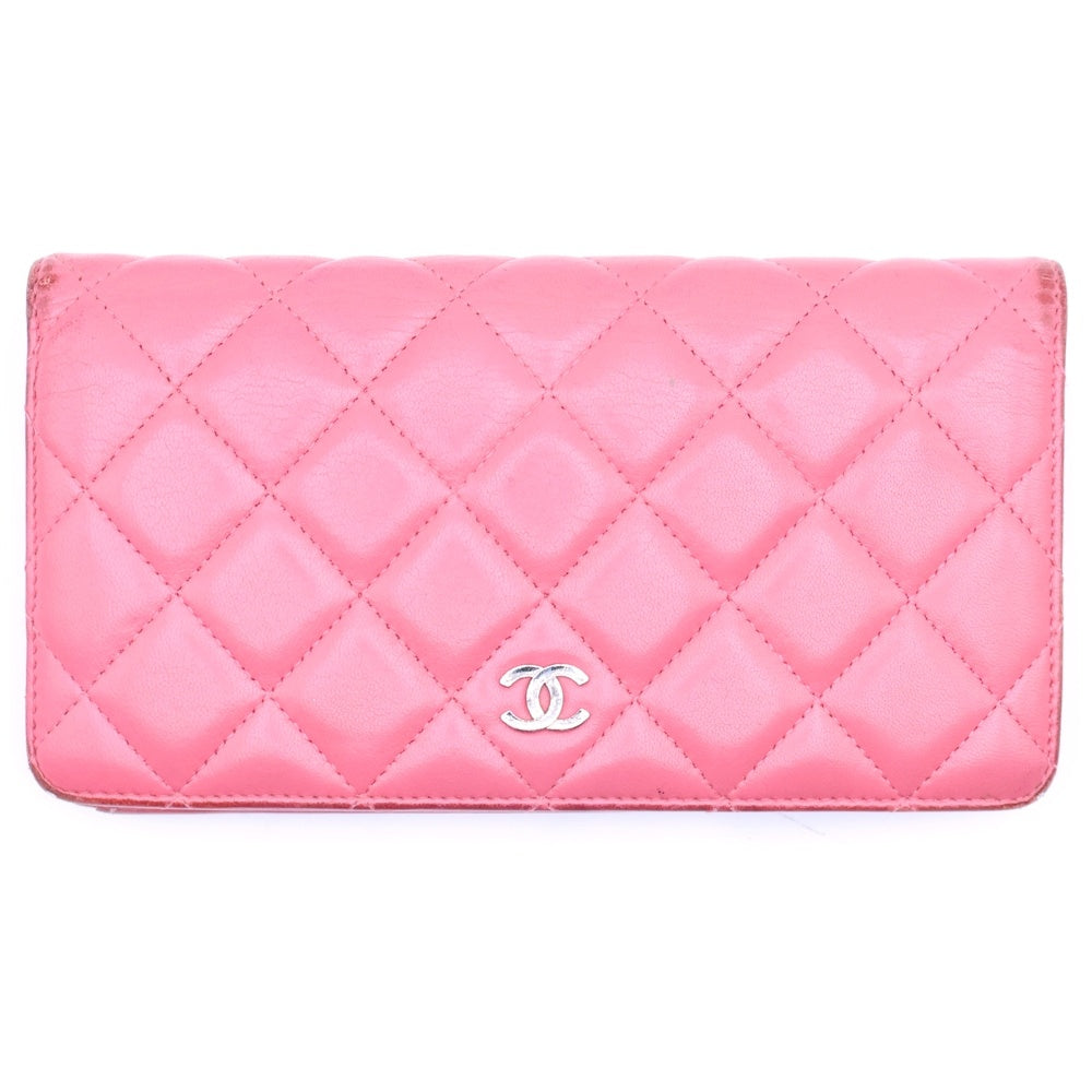 CHANEL(シャネル) マトラッセ ココマーク 二つ折り長財布 ロングウォレット カードケース ピンク ラムスキン シルバー金具 レディース