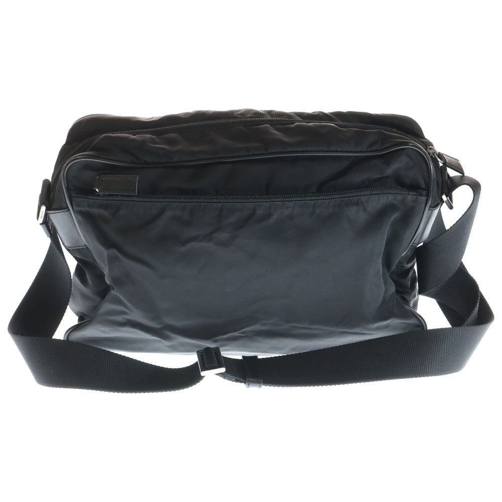 PRADA(プラダ) トライアングルロゴプレート メッセンジャー ショルダーバッグ シルバー金具 ブラック VA0350