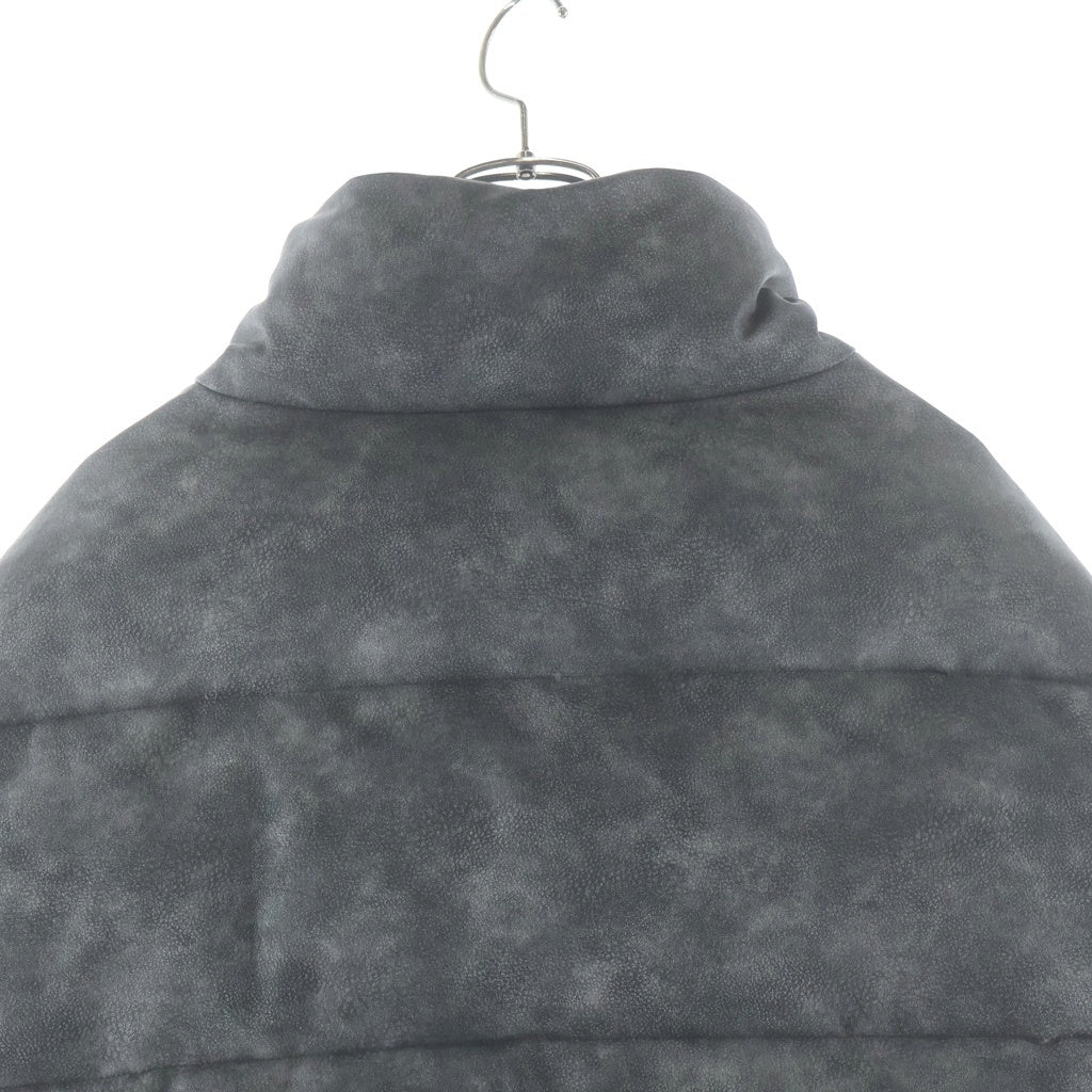 BREATH(ブレス) 24AW エンボスロゴ フェイクレザー スタンドカラー ショート ダウンジャケット グレー BR24AW-0010