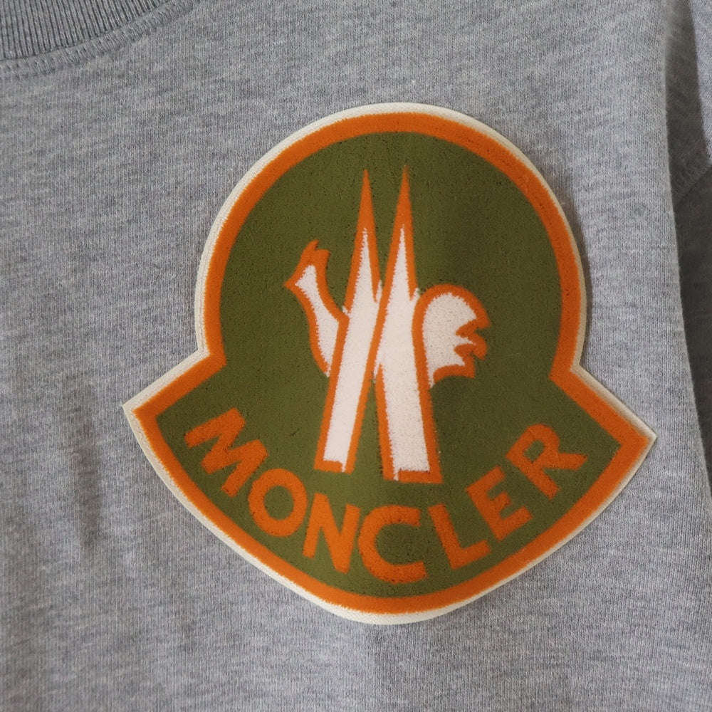 MONCLER(モンクレール) クルーネックスウェット トレーナー グレー パッチロゴ H10928G00018