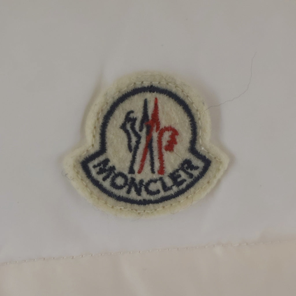MONCLER(モンクレール) モンクレールベイビー ダウンベスト 6A ホワイト PMSA85 E0325 10011 レディース