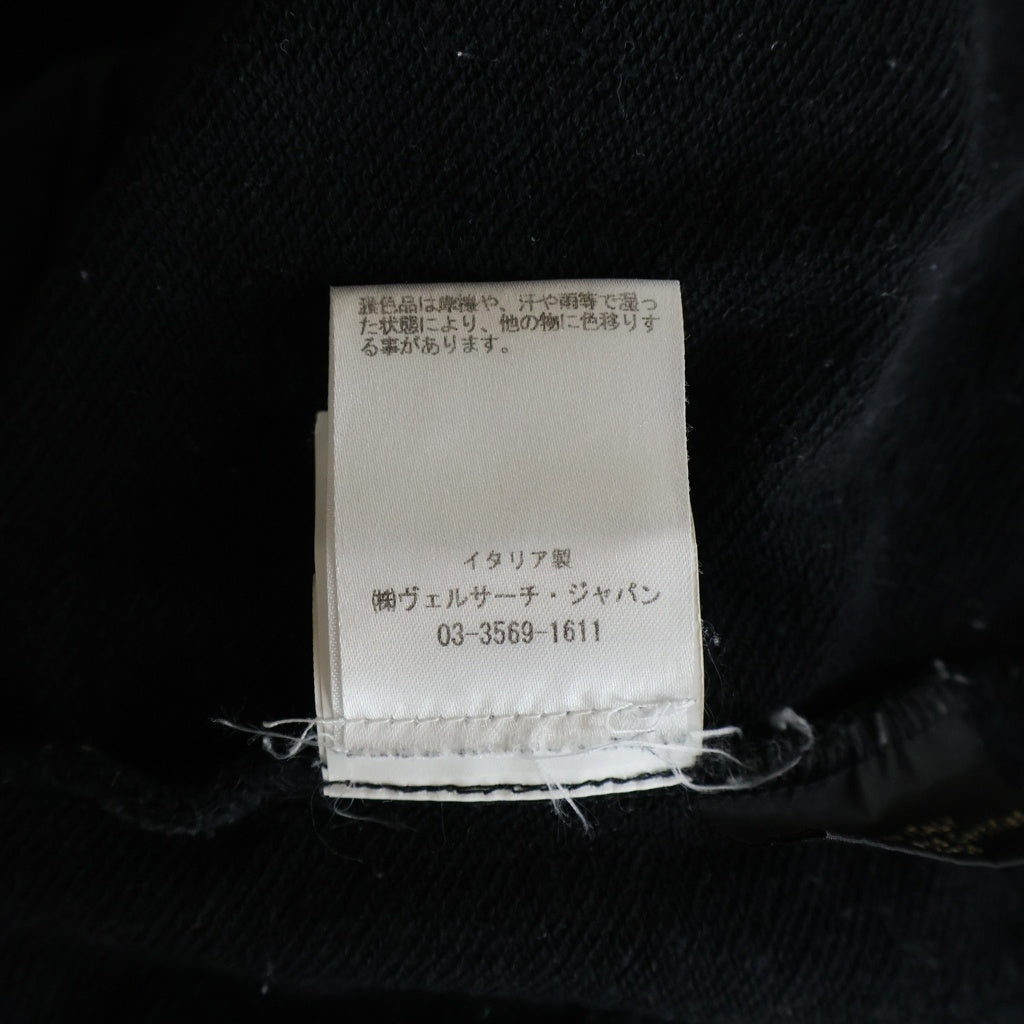 GIANNI VERSACE(ジャンニ ヴェルサーチ) ロゴ刺繍 クルーネック プルオーバースウェット トレーナー ブラック CLG 158 703 895 805