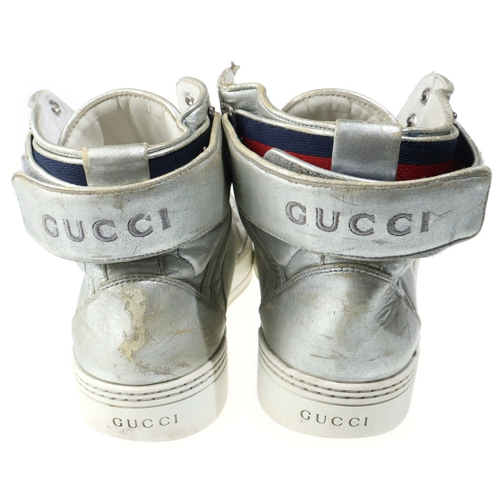 GUCCI(グッチ) ロゴ刺繍 メタリックレザー レースアップ ベルトデザイン ハイカットシューズ スニーカー シルバー 429416